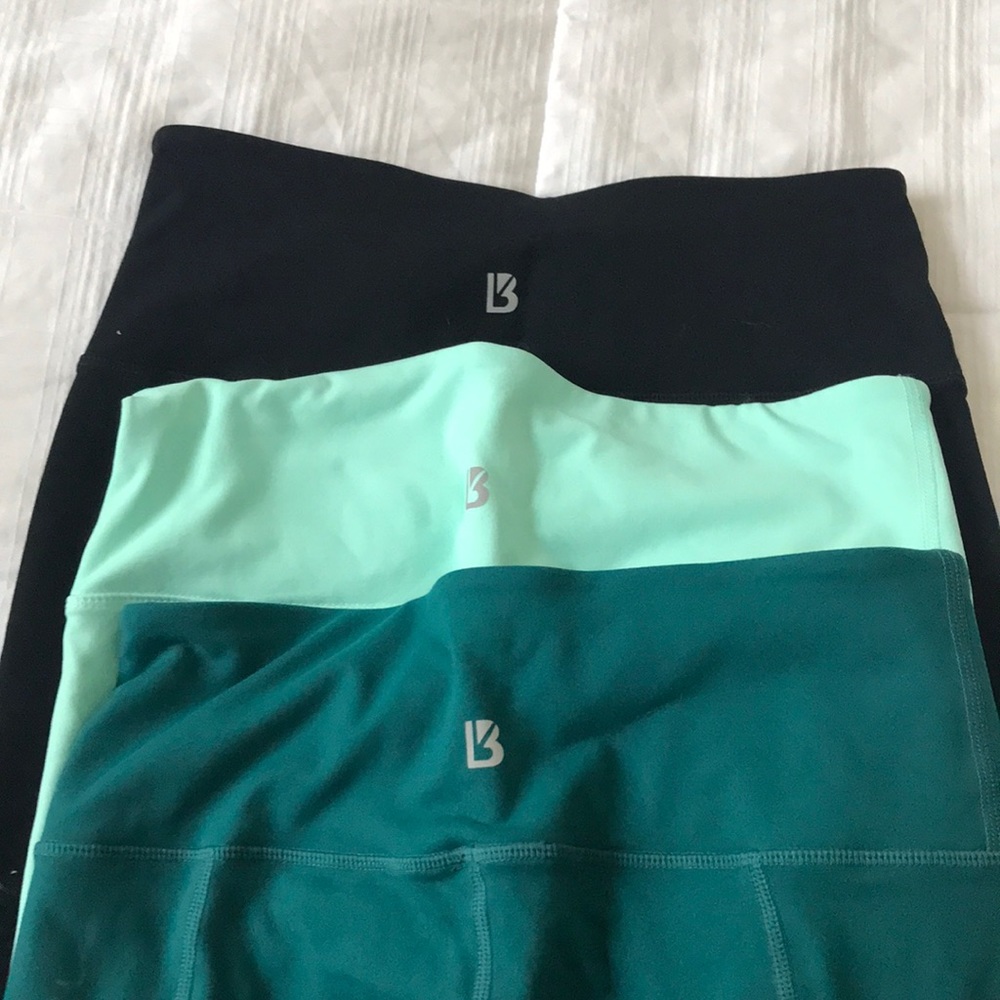 Brand new,  size M Buff Bunny workout pants - Picture 2 of 3